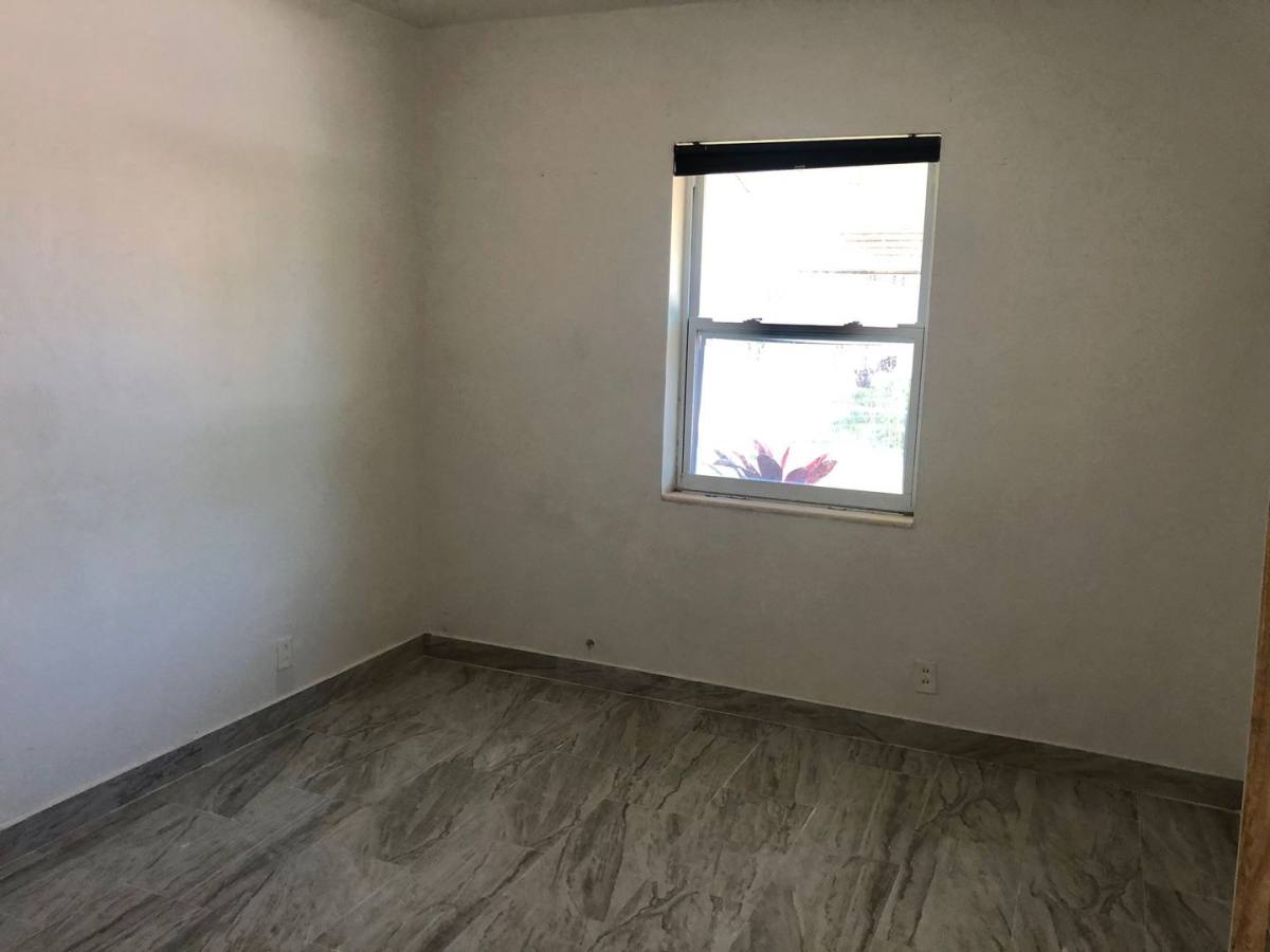 Apartment for rent at 2519 - 2521 Pierce St, Hollywood, FL 33020