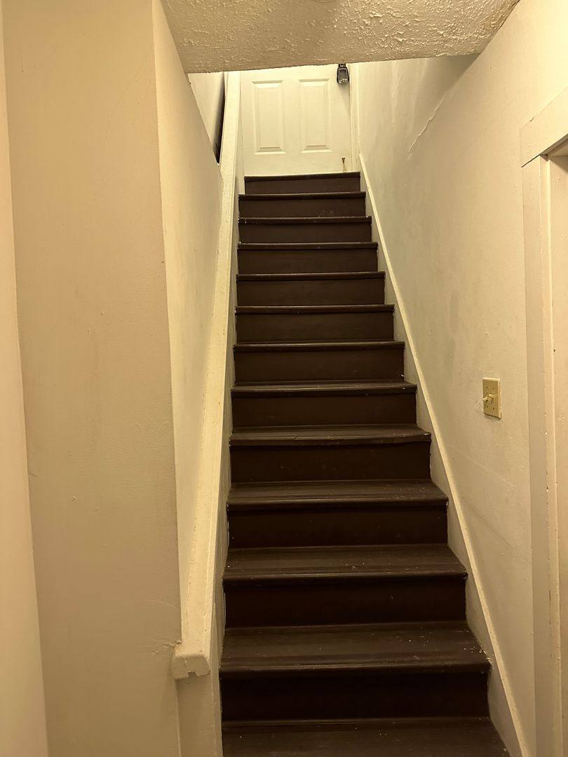 Apartment for rent at 402 S Cameron St, Winchester, VA 22601