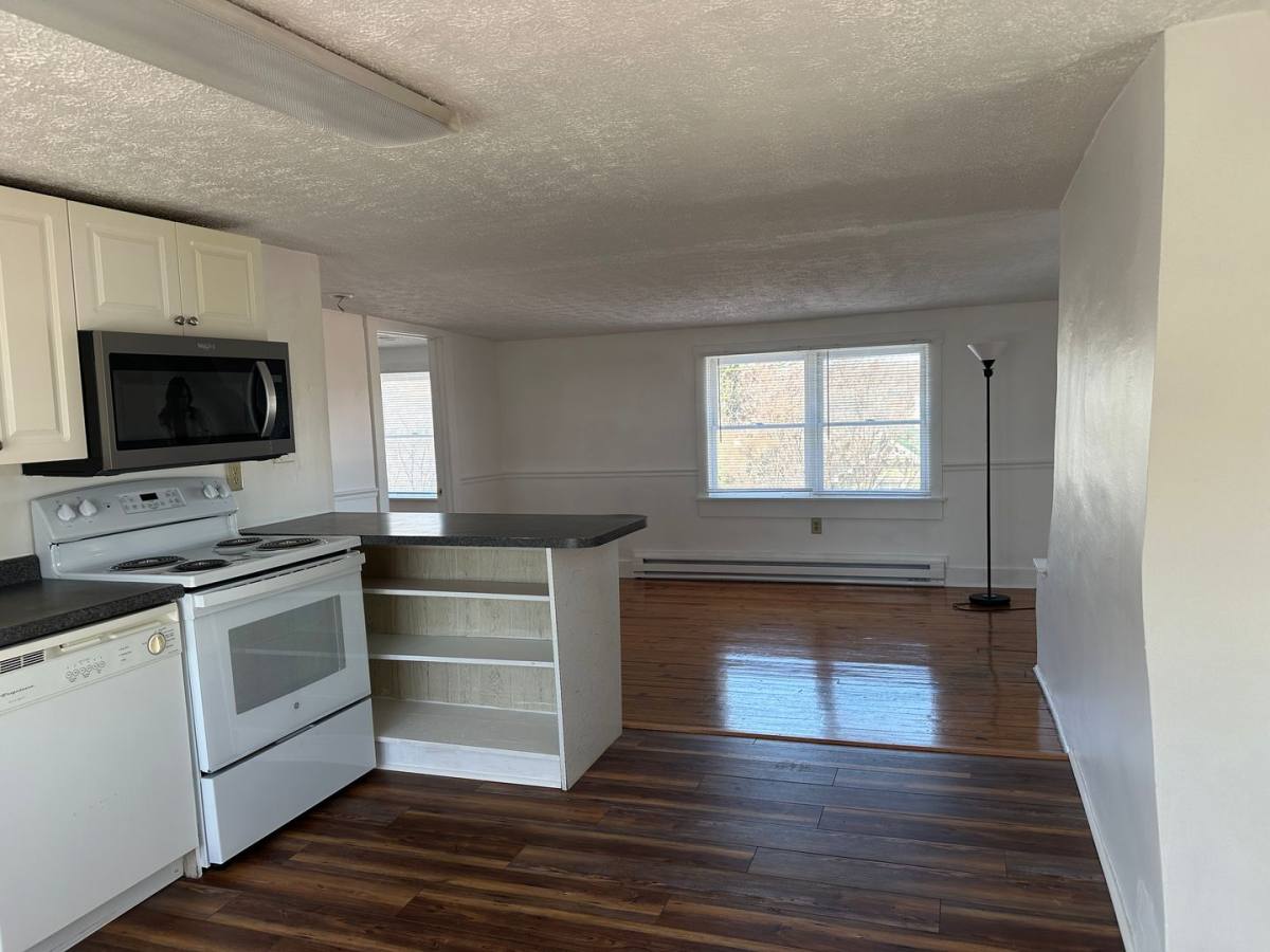 Apartment for rent at 402 S Cameron St, Winchester, VA 22601