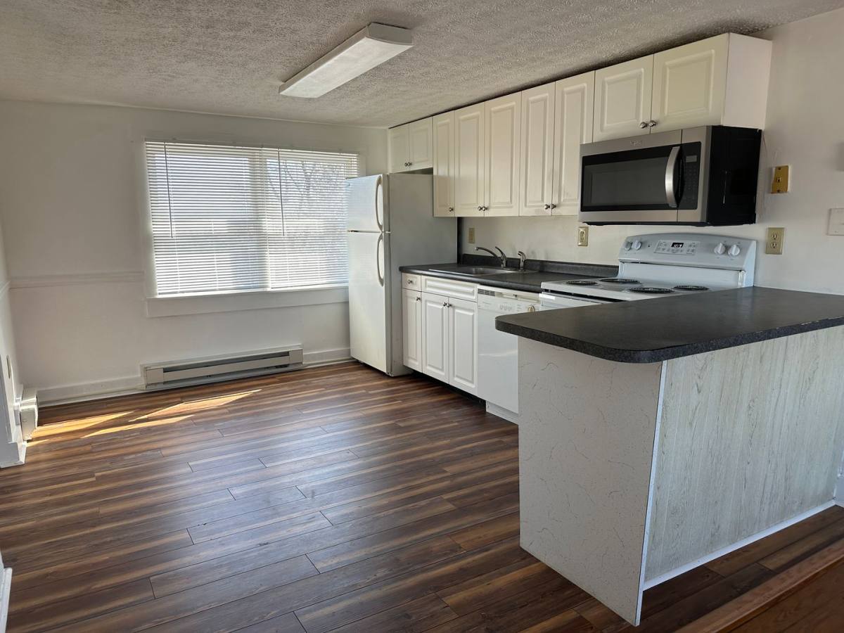 Apartment for rent at 402 S Cameron St, Winchester, VA 22601