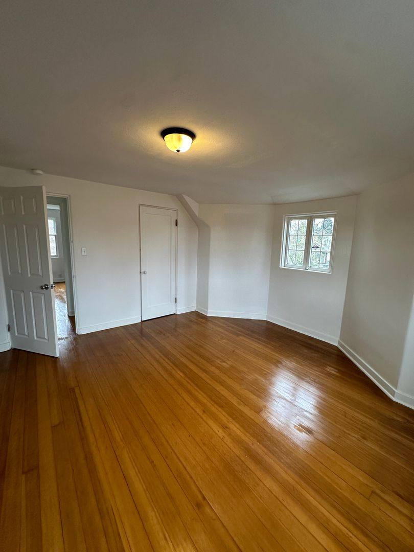 House for rent at 414 2nd Ave S, Kent, WA 98032
