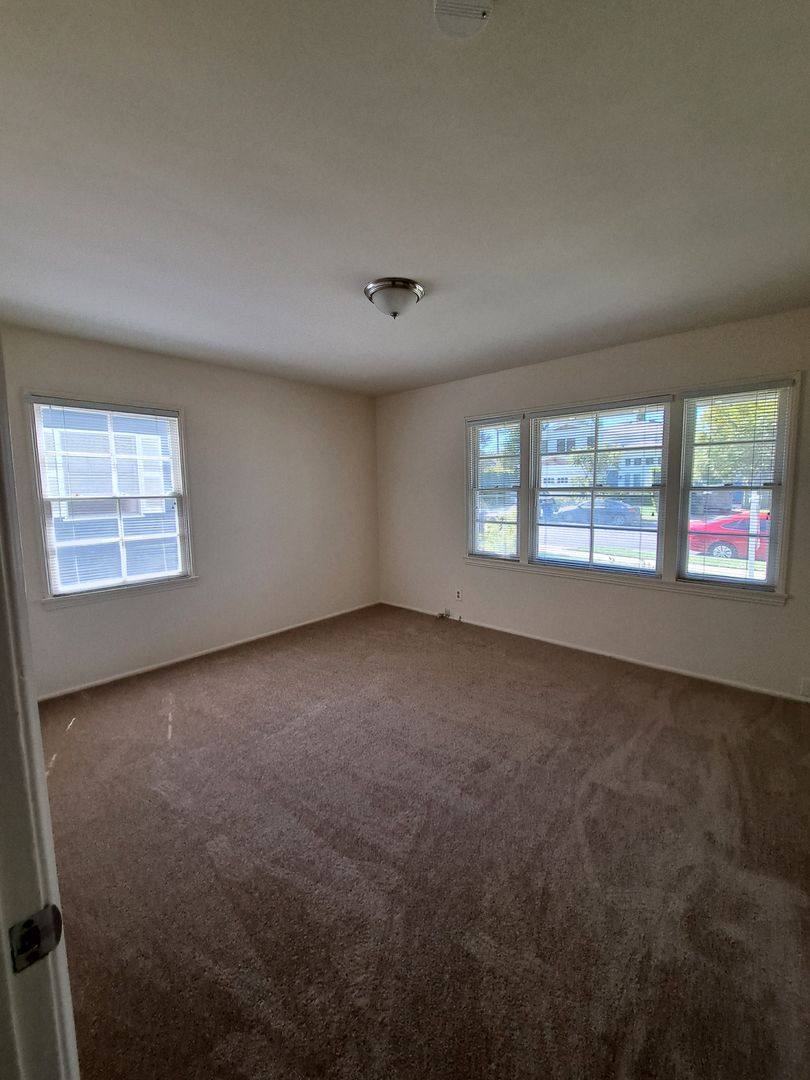 House for rent at 4430 Calhoun Ave, Sherman Oaks, CA 91423