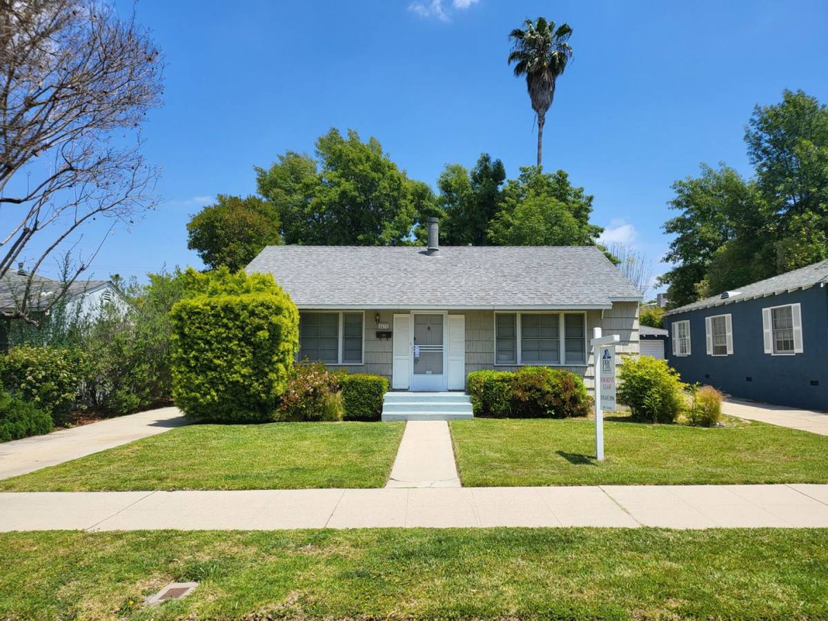 House for rent at 4430 Calhoun Ave, Sherman Oaks, CA 91423