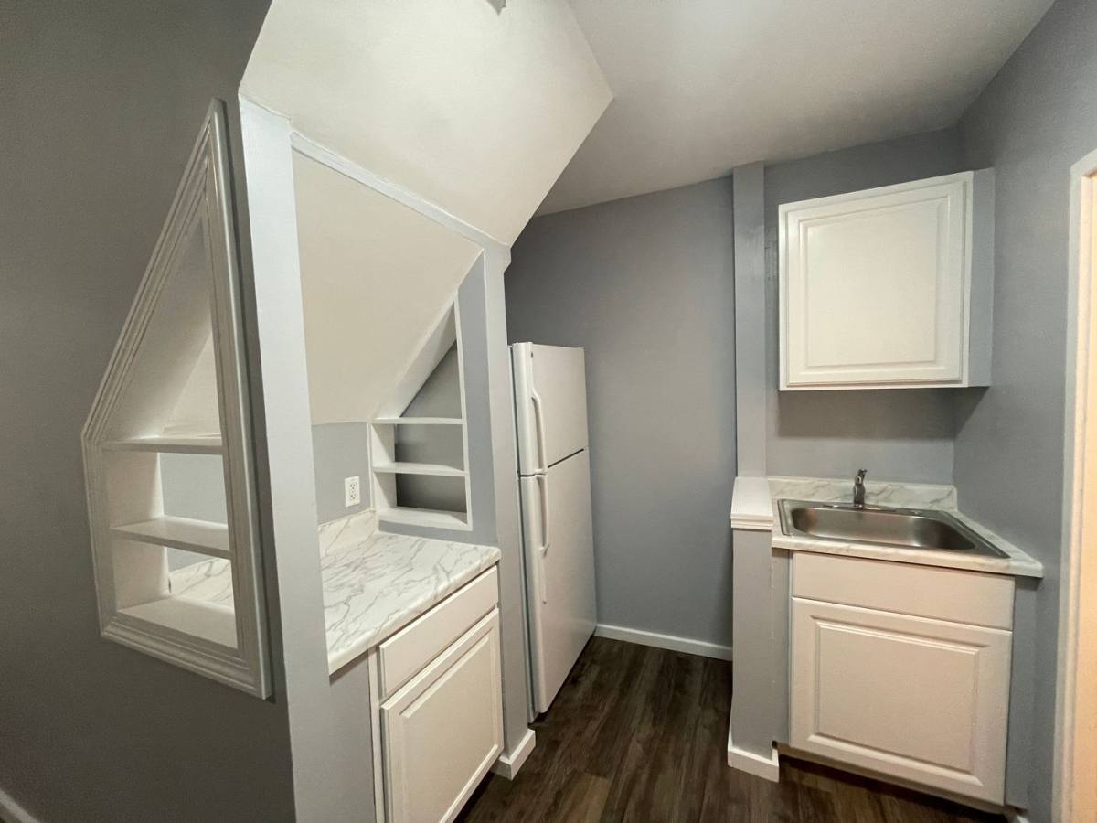 Apartment for rent at 66-68 Orange St, Manchester, NH 03104