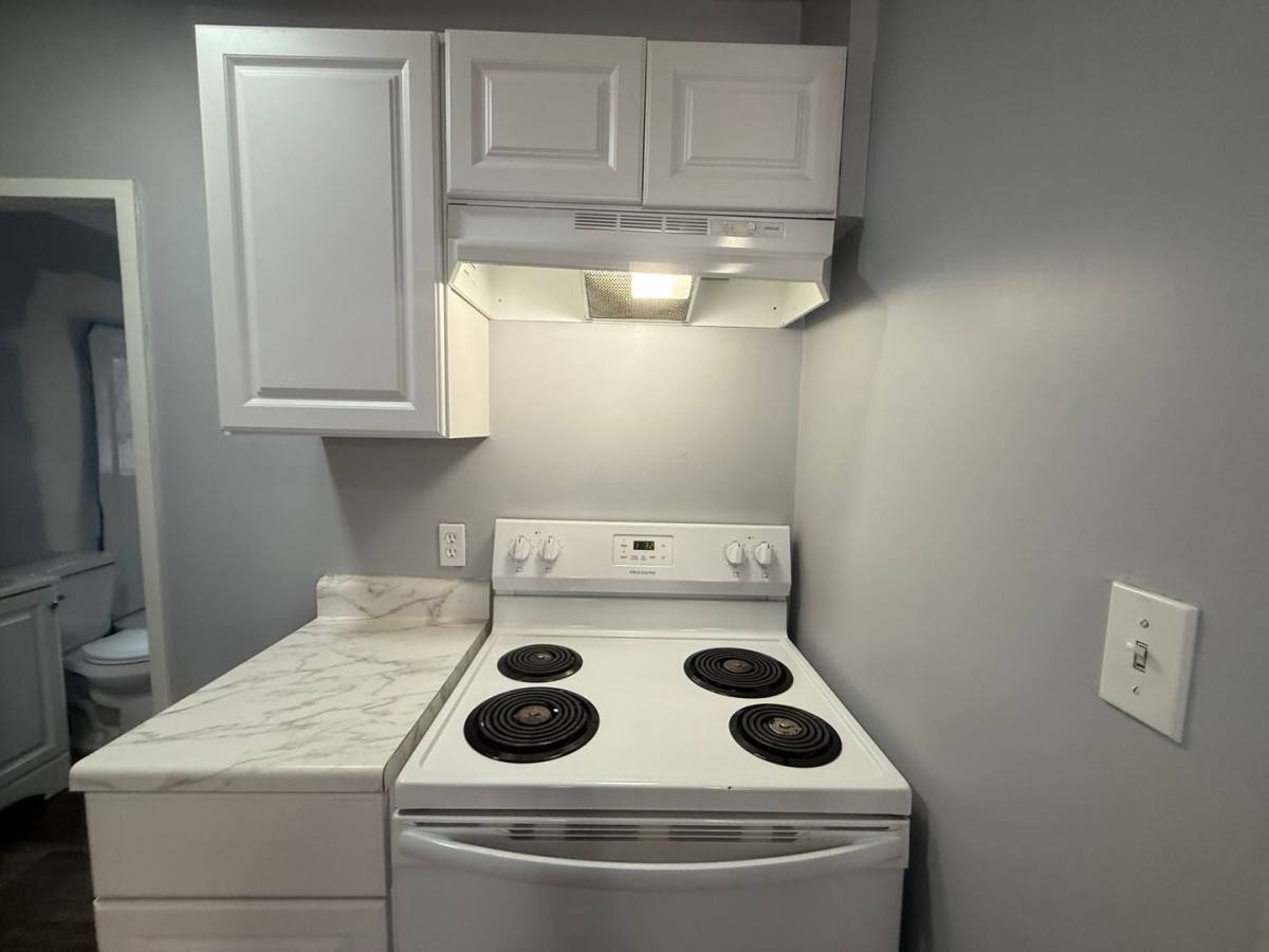 Apartment for rent at 66-68 Orange St, Manchester, NH 03104
