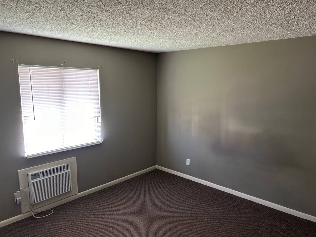 Apartment for rent at 217 N Hamilton, Shelbyville, IN 46176