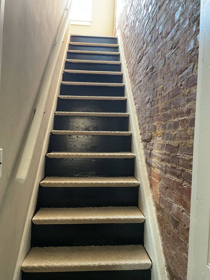 Apartment for rent at 910 N 3rd St, Harrisburg, PA 17102
