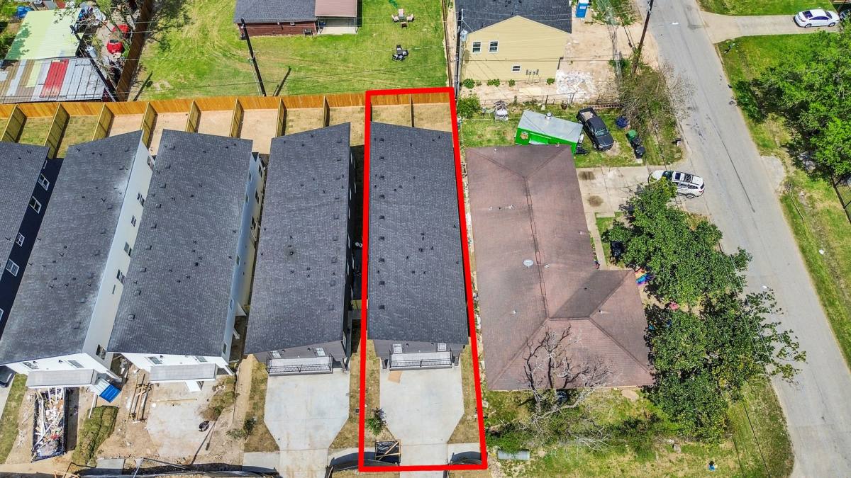 House for rent at 8629 Homewood Lane, Houston, TX 77028