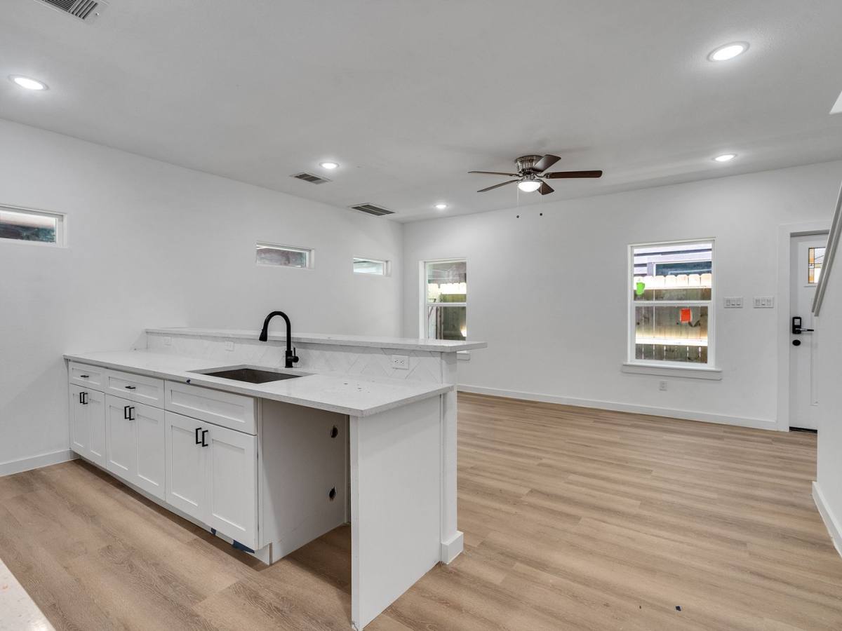 House for rent at 8629 Homewood Lane, Houston, TX 77028