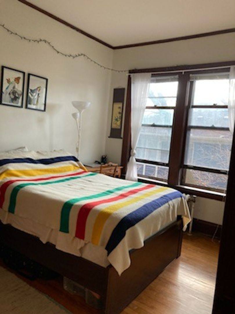 Apartment for rent at 1786-1788 Hennepin Ave S, Minneapolis, MN 55403