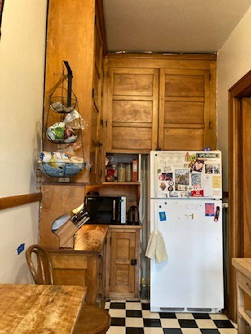 Apartment for rent at 1786-1788 Hennepin Ave S, Minneapolis, MN 55403