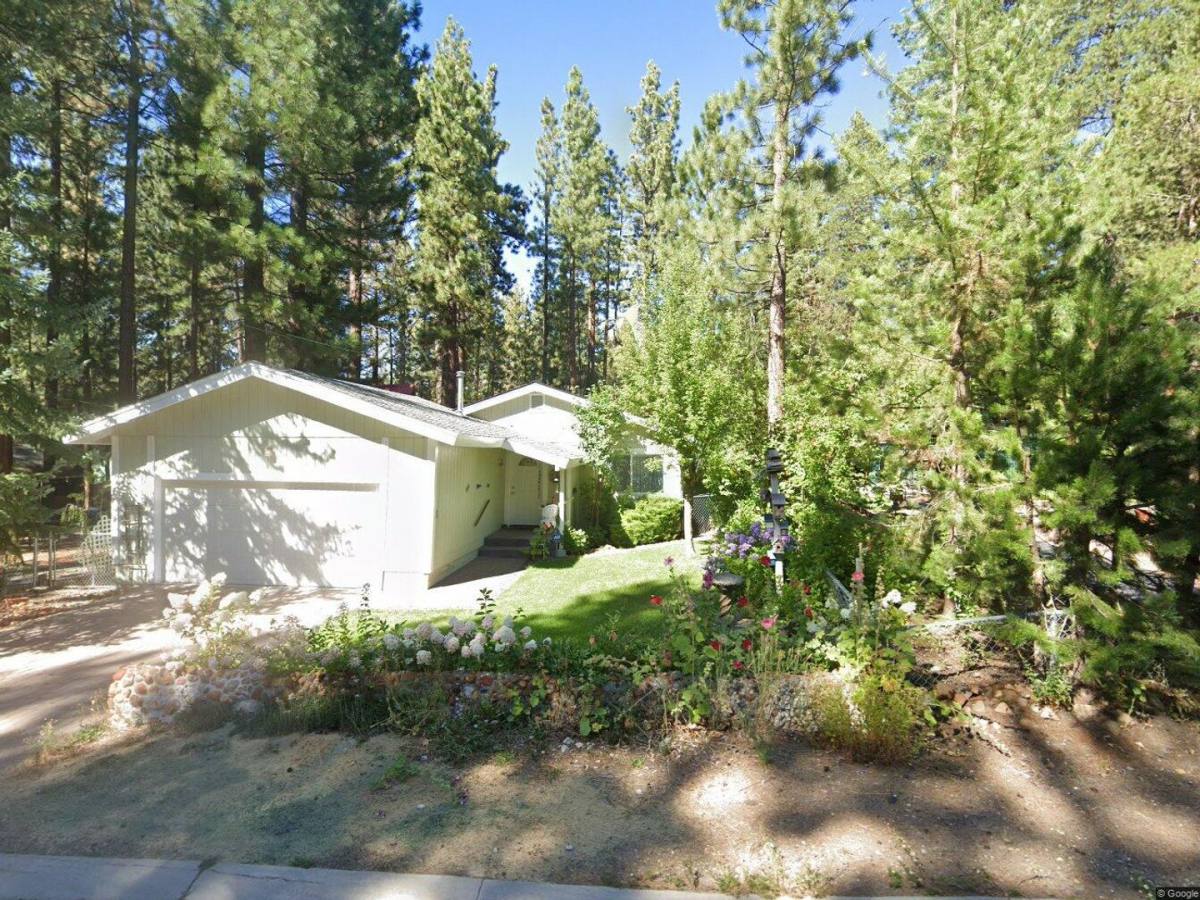 House for rent at 1043 Glen Rd, South Lake Tahoe, CA 96150