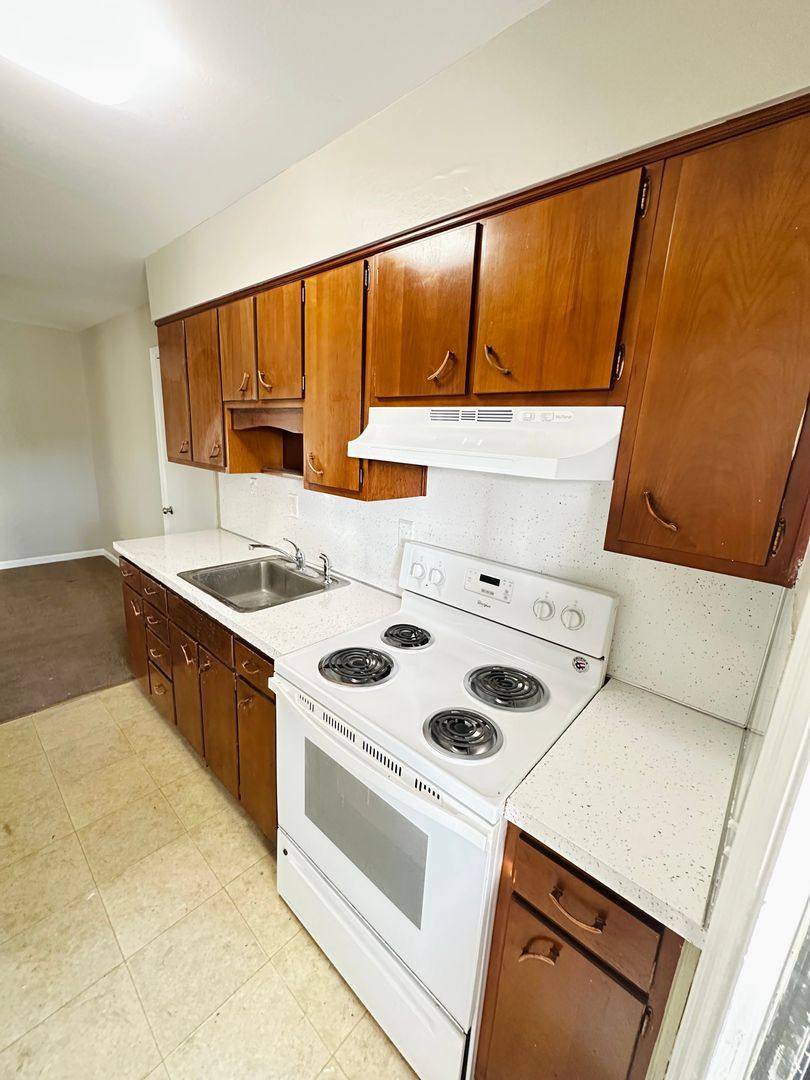 Apartment for rent at 4215 N Church Way, Louisville, KY 40207