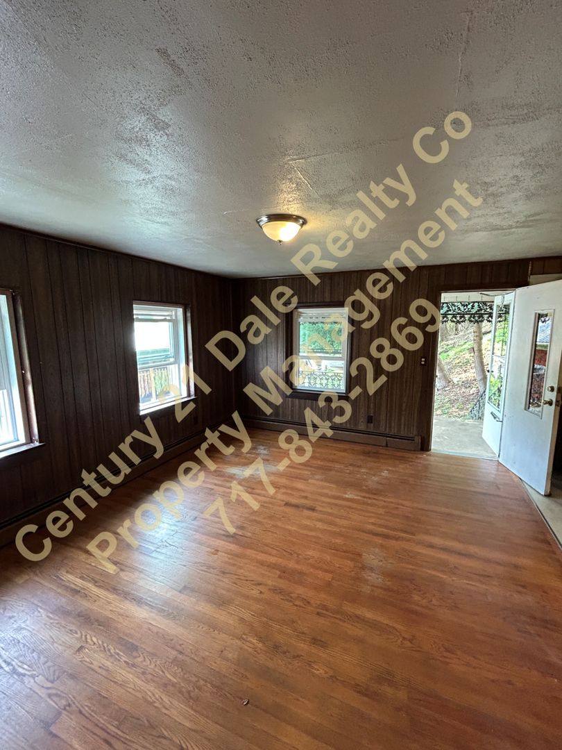 House for rent at 868 Ridge Rd, Airville, PA 17302