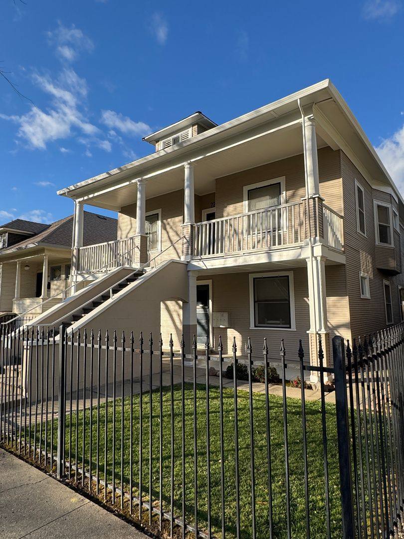 Apartment for rent at 2215 P St, Sacramento, CA 95816