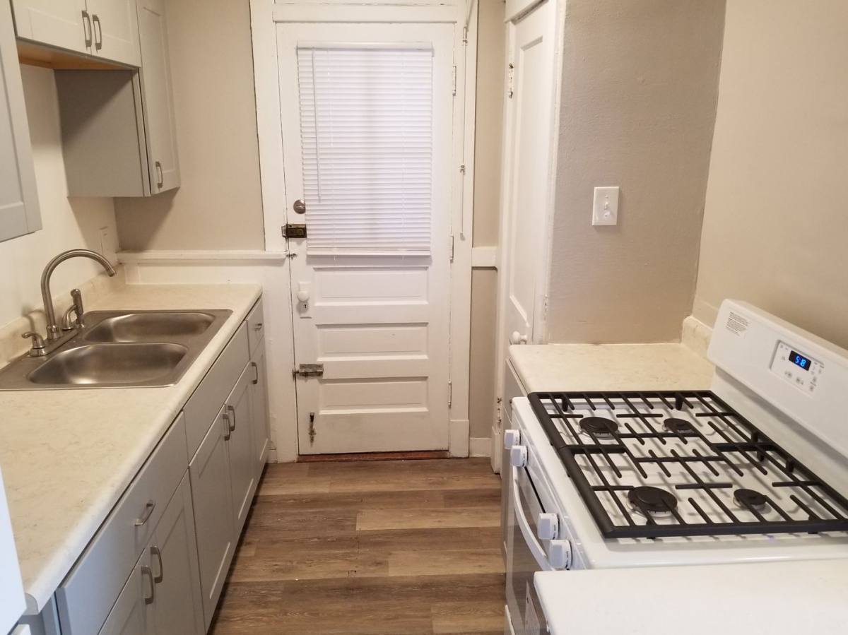 Apartment for rent at 4048-52 Giles Ave, Saint Louis, MO 63116
