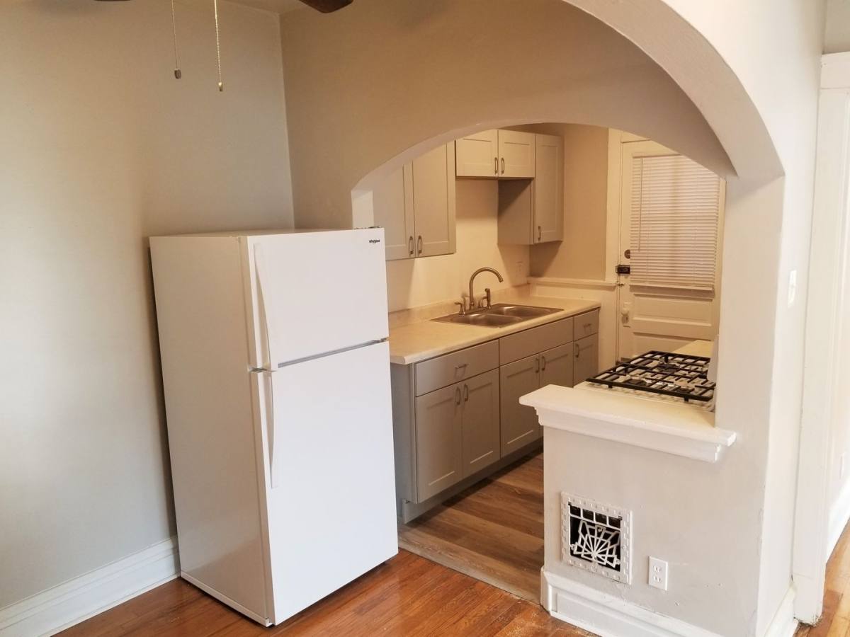 Apartment for rent at 4048-52 Giles Ave, Saint Louis, MO 63116