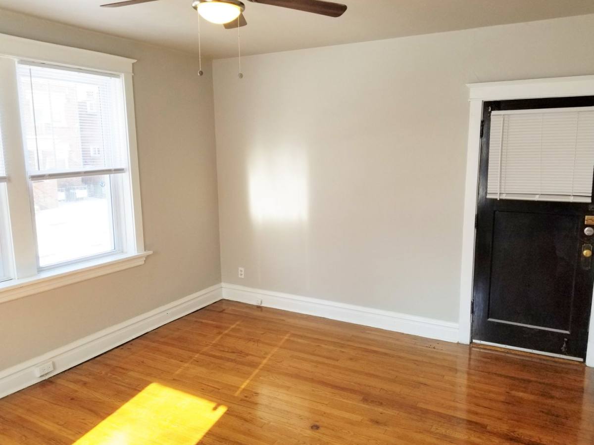 Apartment for rent at 4048-52 Giles Ave, Saint Louis, MO 63116