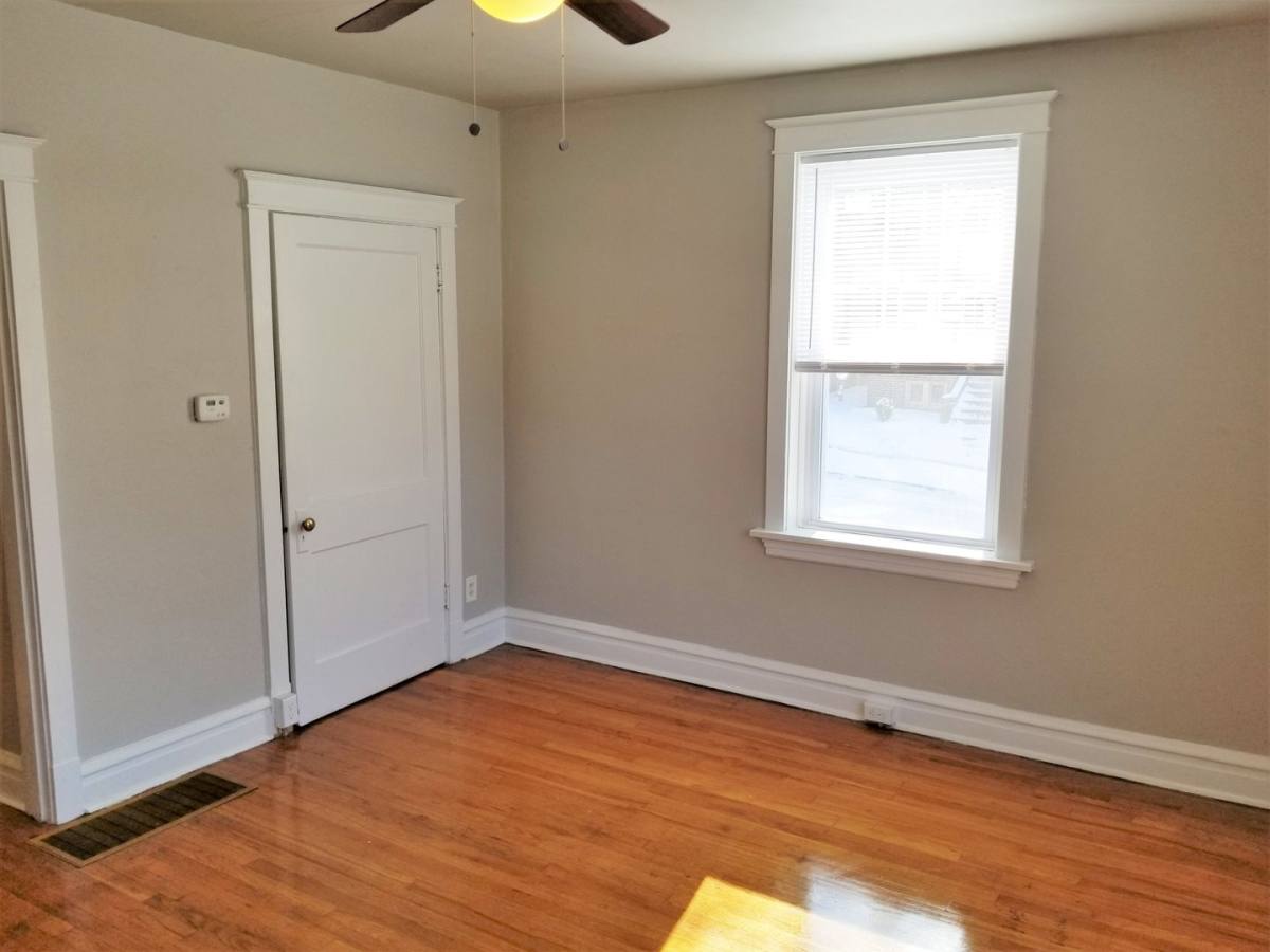 Apartment for rent at 4048-52 Giles Ave, Saint Louis, MO 63116
