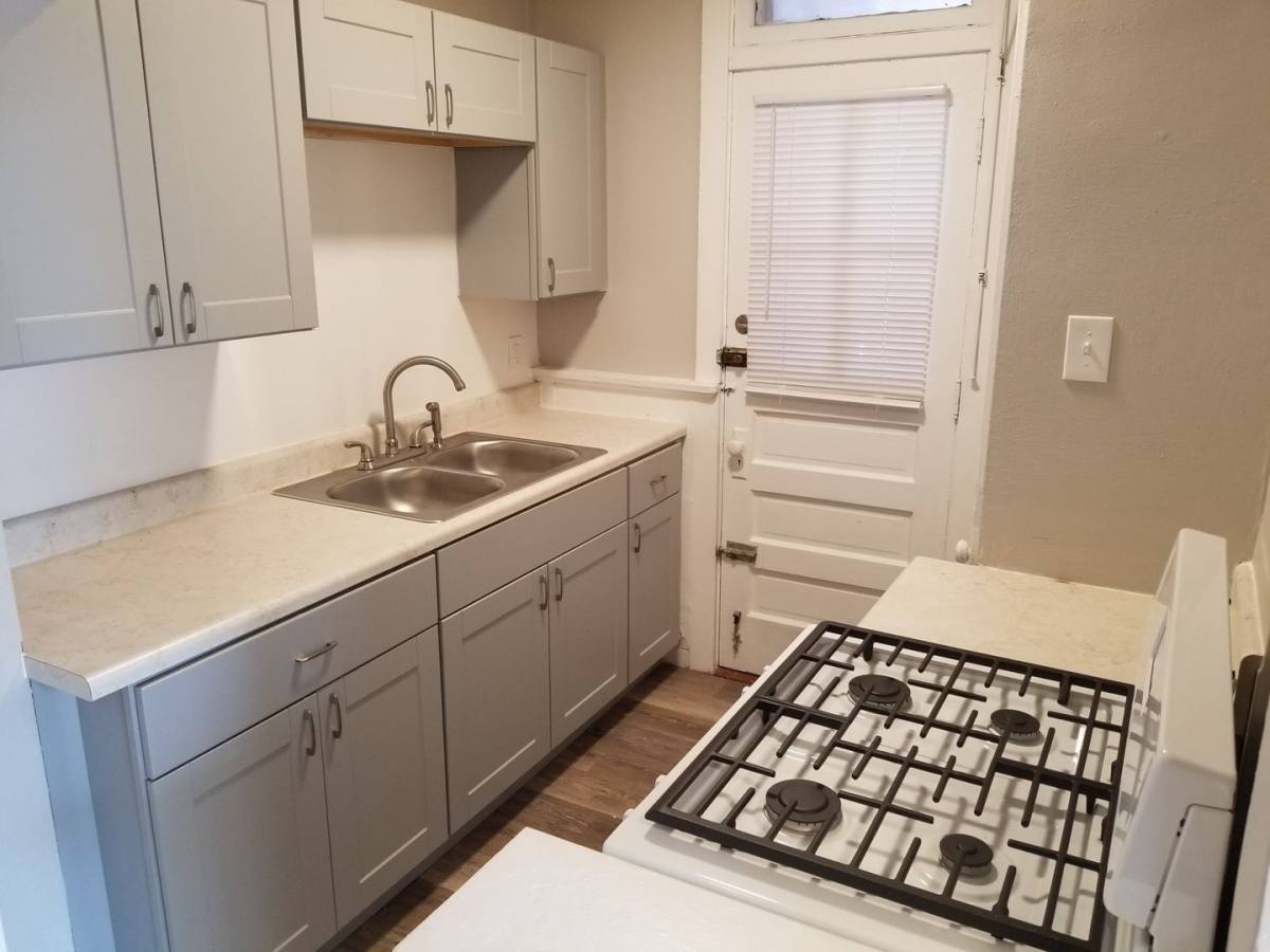 Apartment for rent at 4048-52 Giles Ave, Saint Louis, MO 63116
