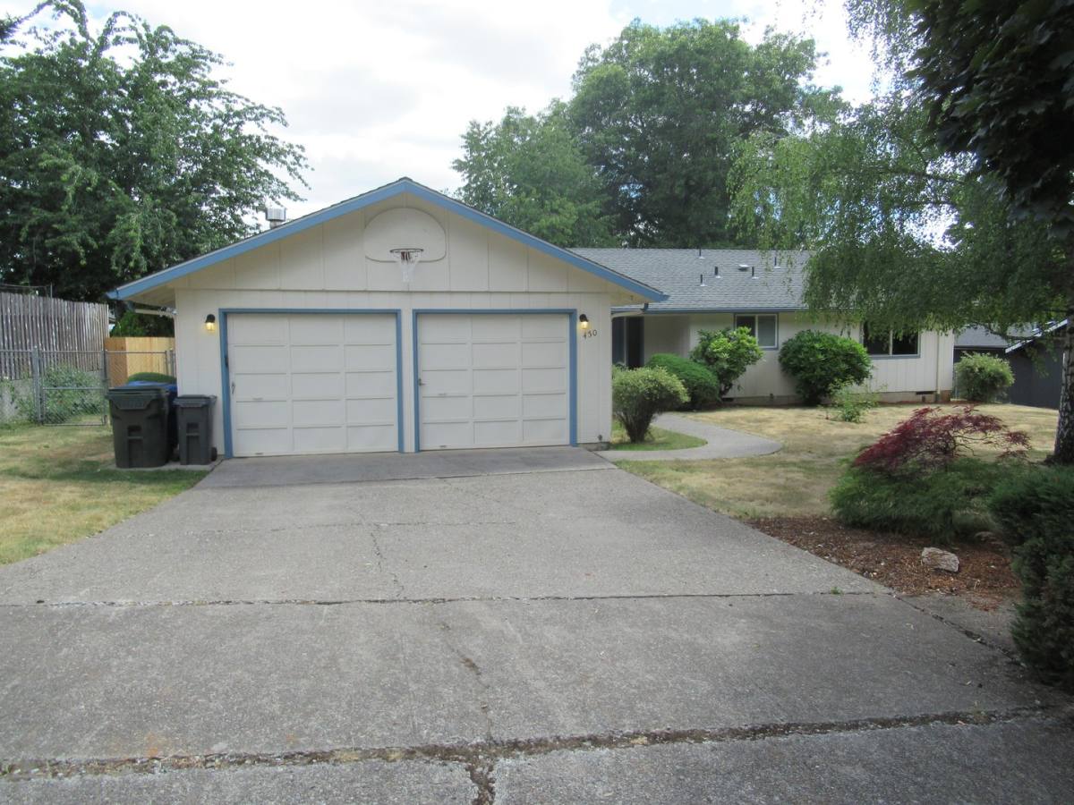 House for rent at 450 Lori Ave SE, Salem, OR 97302
