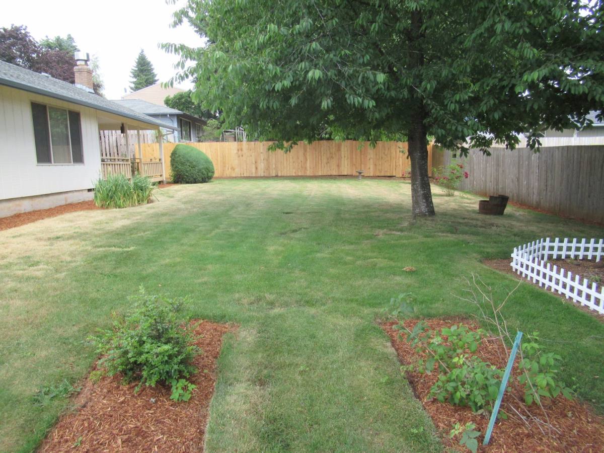 House for rent at 450 Lori Ave SE, Salem, OR 97302