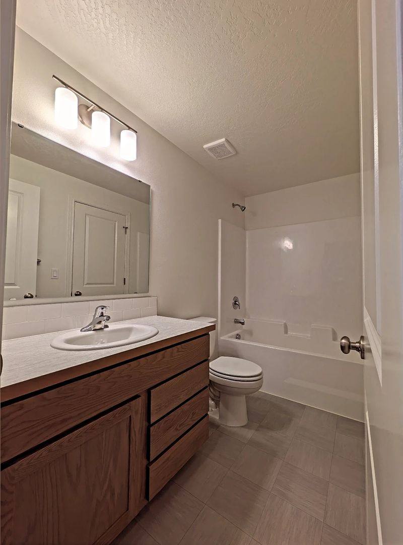 House for rent at 3731 S Quay St, Kennewick, WA 99338