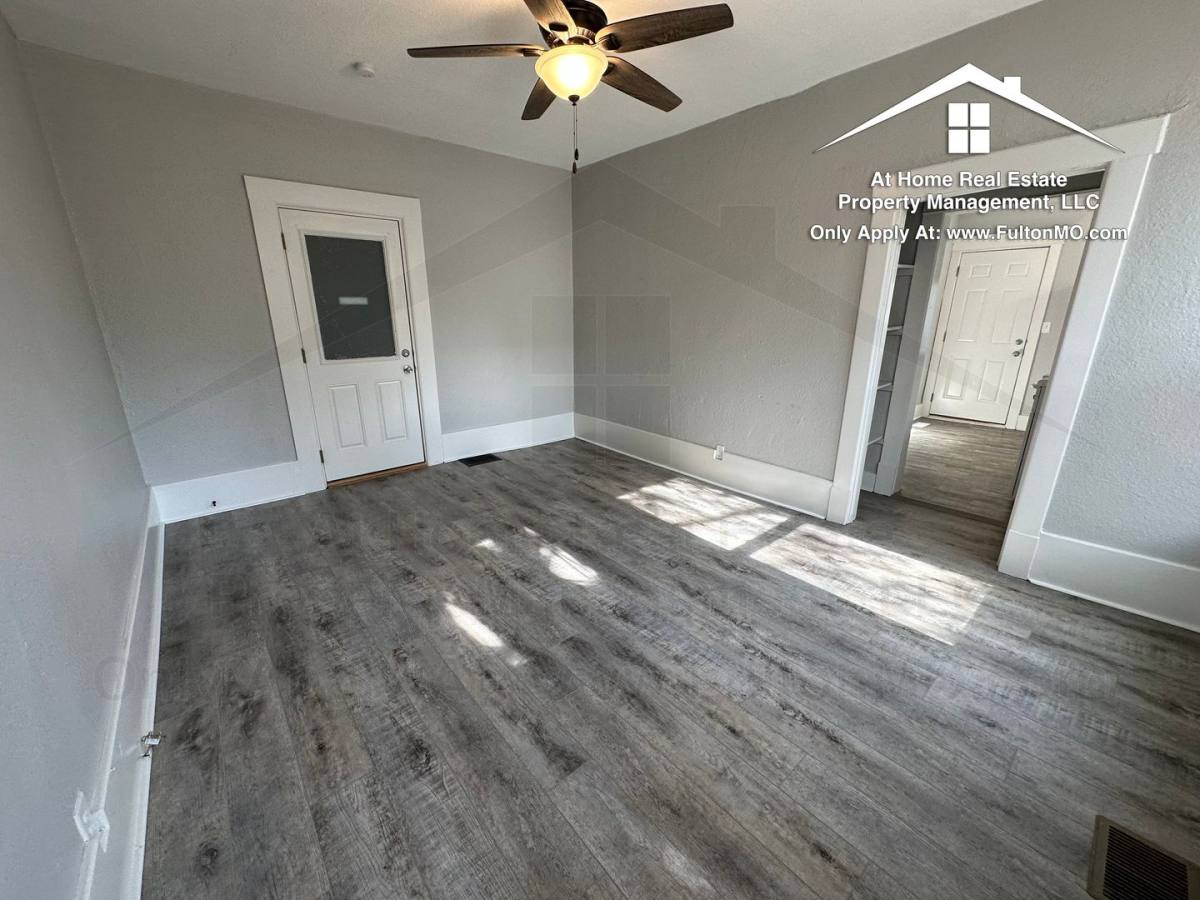 Apartment for rent at 1016 Bluff St, Fulton, MO 65251