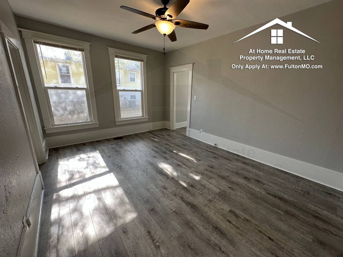 Apartment for rent at 1016 Bluff St, Fulton, MO 65251