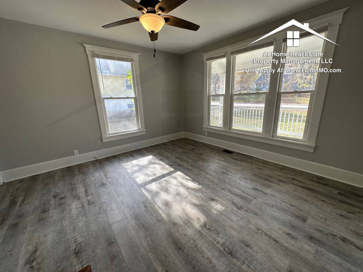 Apartment for rent at 1016 Bluff St, Fulton, MO 65251