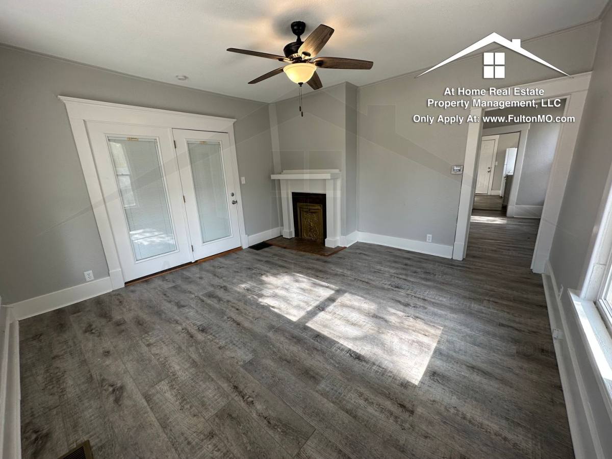 Apartment for rent at 1016 Bluff St, Fulton, MO 65251