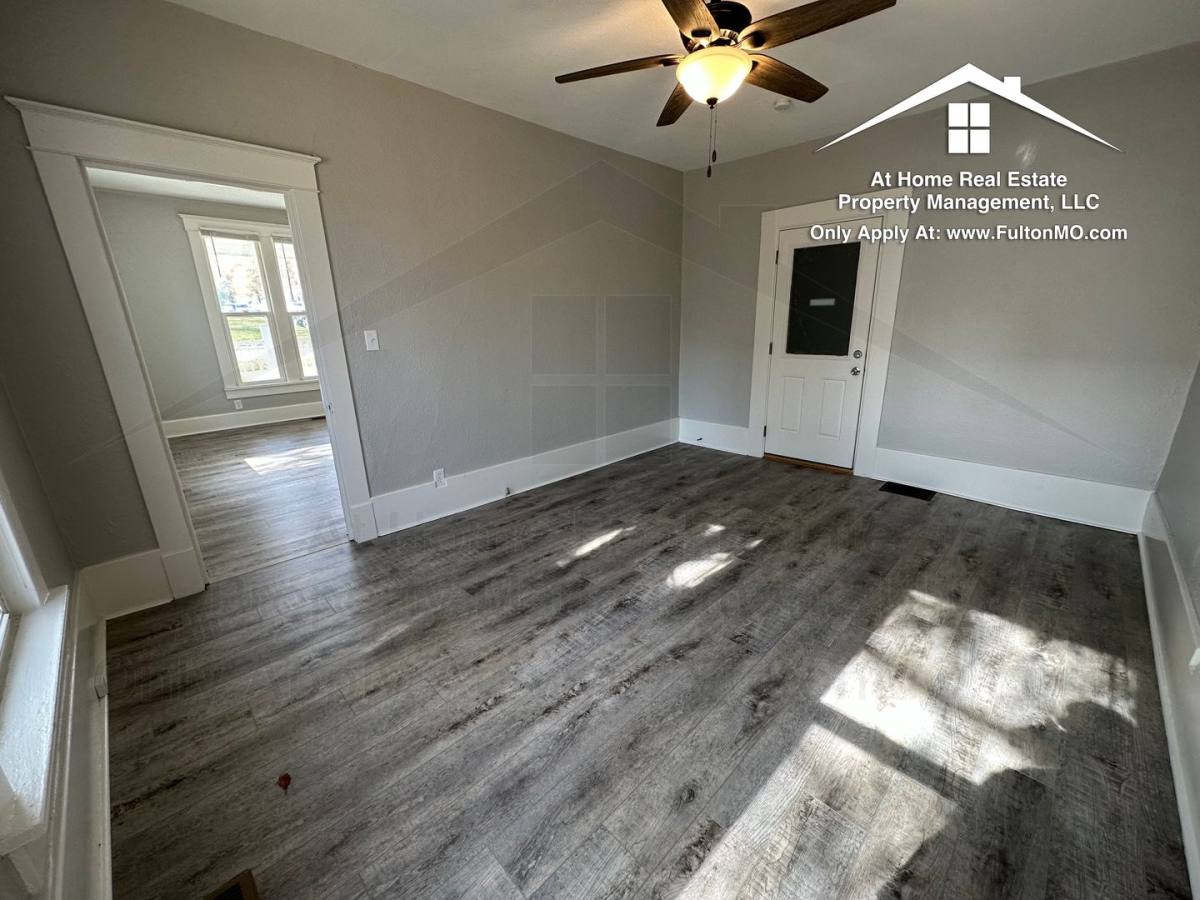 Apartment for rent at 1016 Bluff St, Fulton, MO 65251