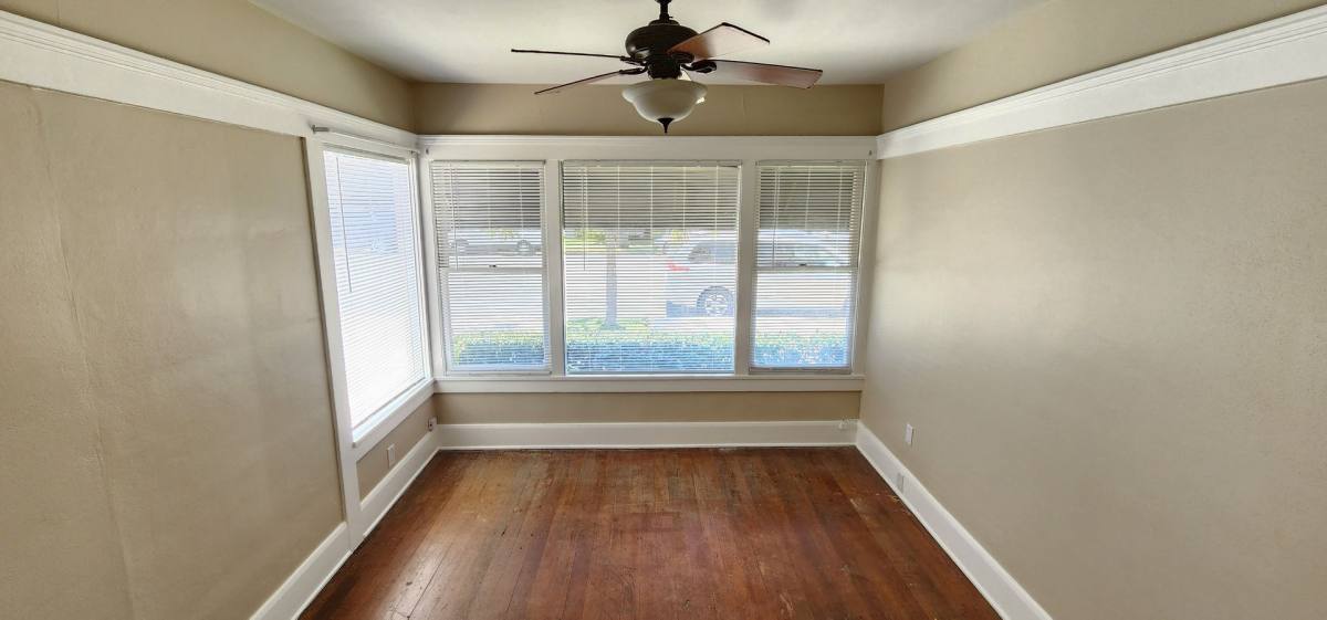 Apartment for rent at 921-923 9th St, Coronado, CA 92118
