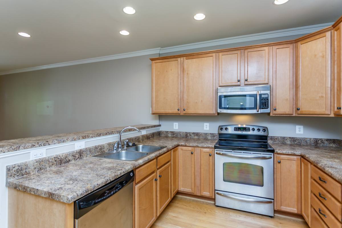 Townhouse for rent at 154 Brookwood Dr, Charlottesville, VA 22902
