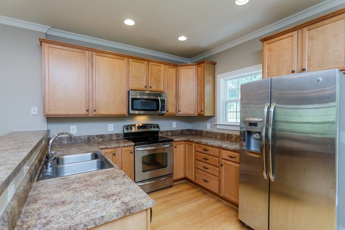 Townhouse for rent at 154 Brookwood Dr, Charlottesville, VA 22902