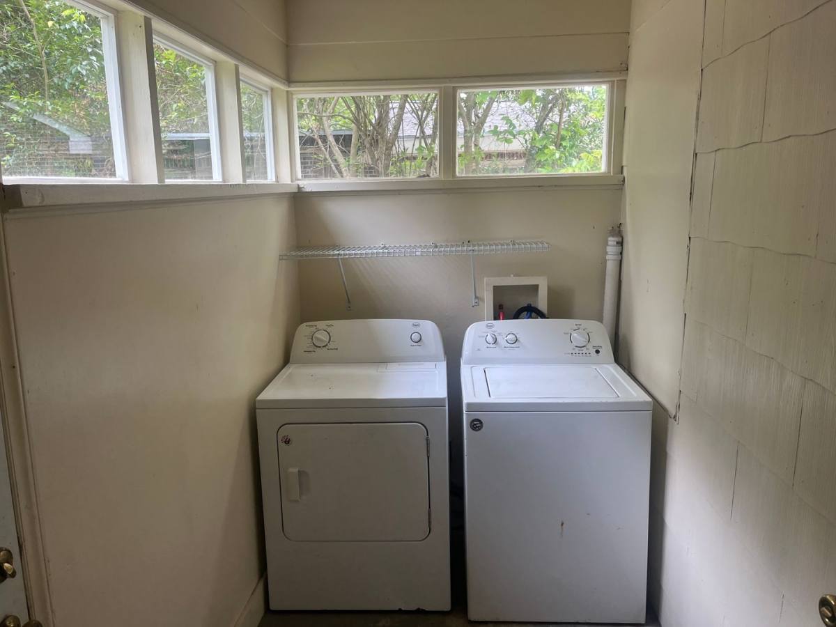 House for rent at 328 Williamsburg St NE, Aiken, SC 29801