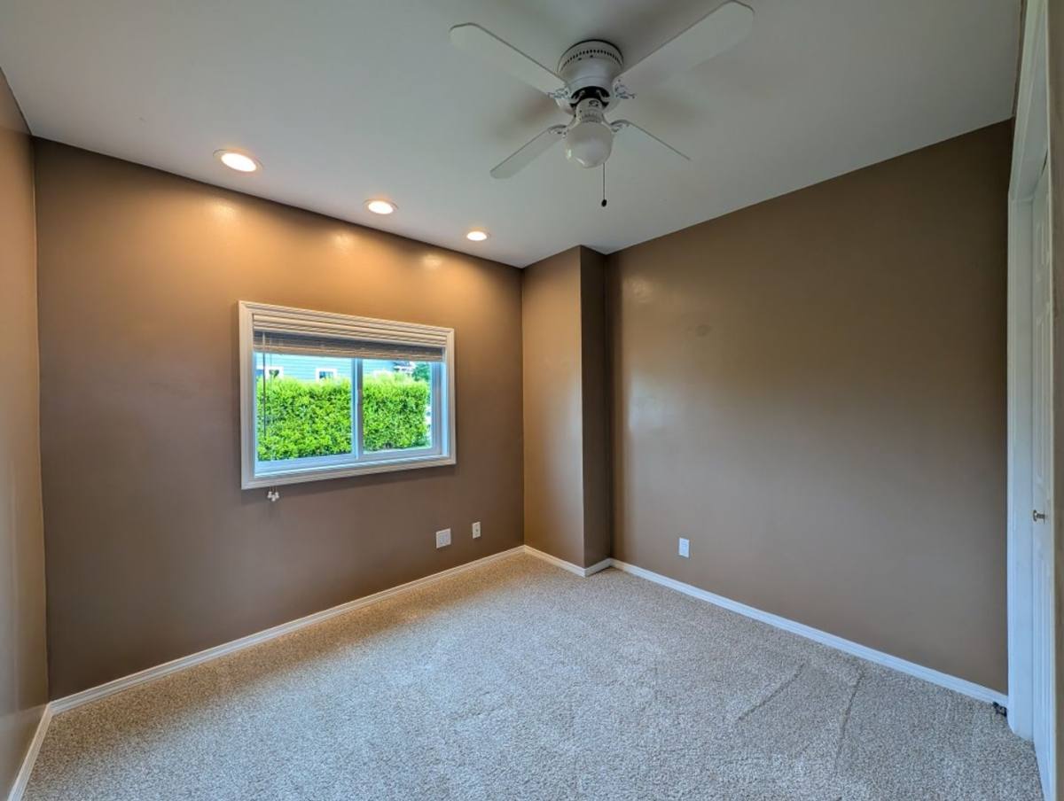 Apartment for rent at 1022 Oakes Ave, Everett, WA 98201