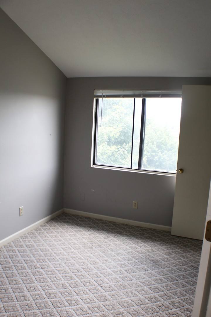Apartment for rent at 1026-11 Blue Ridge Dr, Harrisonburg, VA 22802