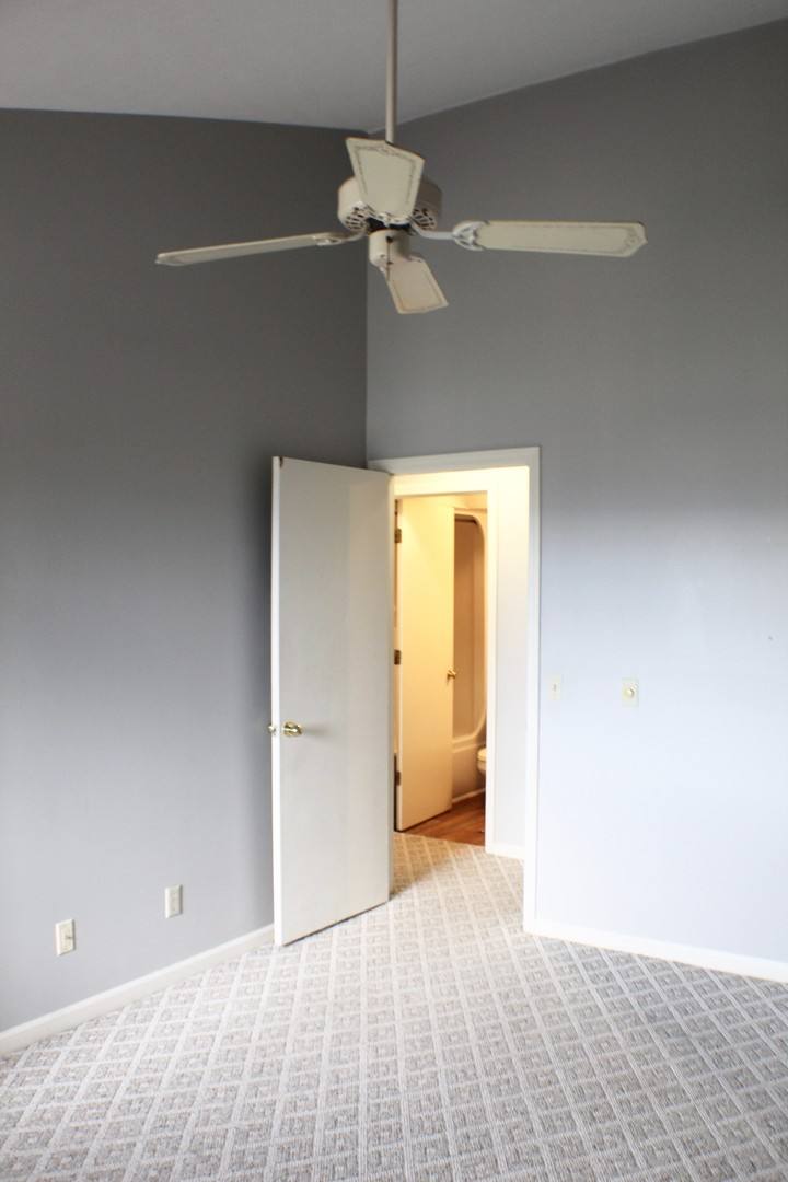 Apartment for rent at 1026-11 Blue Ridge Dr, Harrisonburg, VA 22802