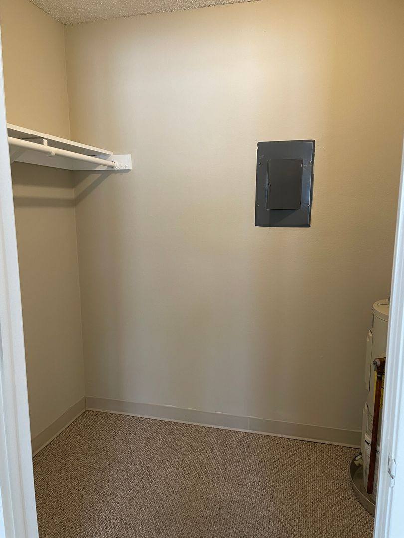 Apartment for rent at 2523 Perry Park Ave, Perry, IA 50220