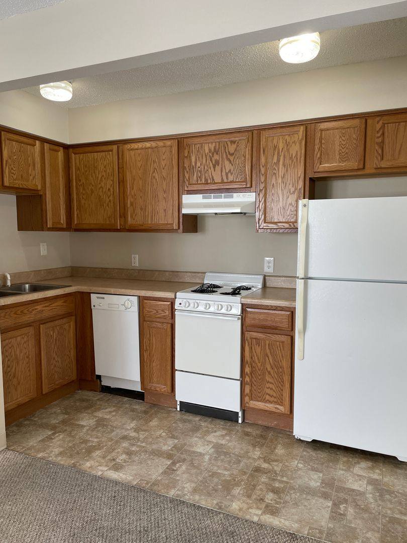 Apartment for rent at 2523 Perry Park Ave, Perry, IA 50220