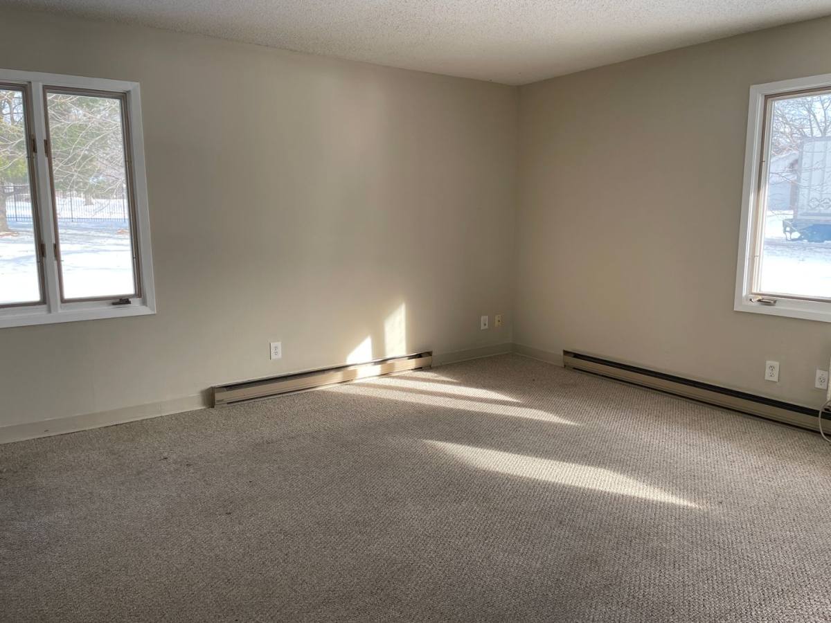 Apartment for rent at 2523 Perry Park Ave, Perry, IA 50220
