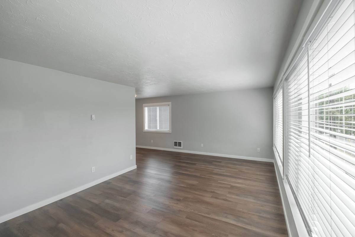 Apartment for rent at 208 5th Ave SE, Albany, OR 97321