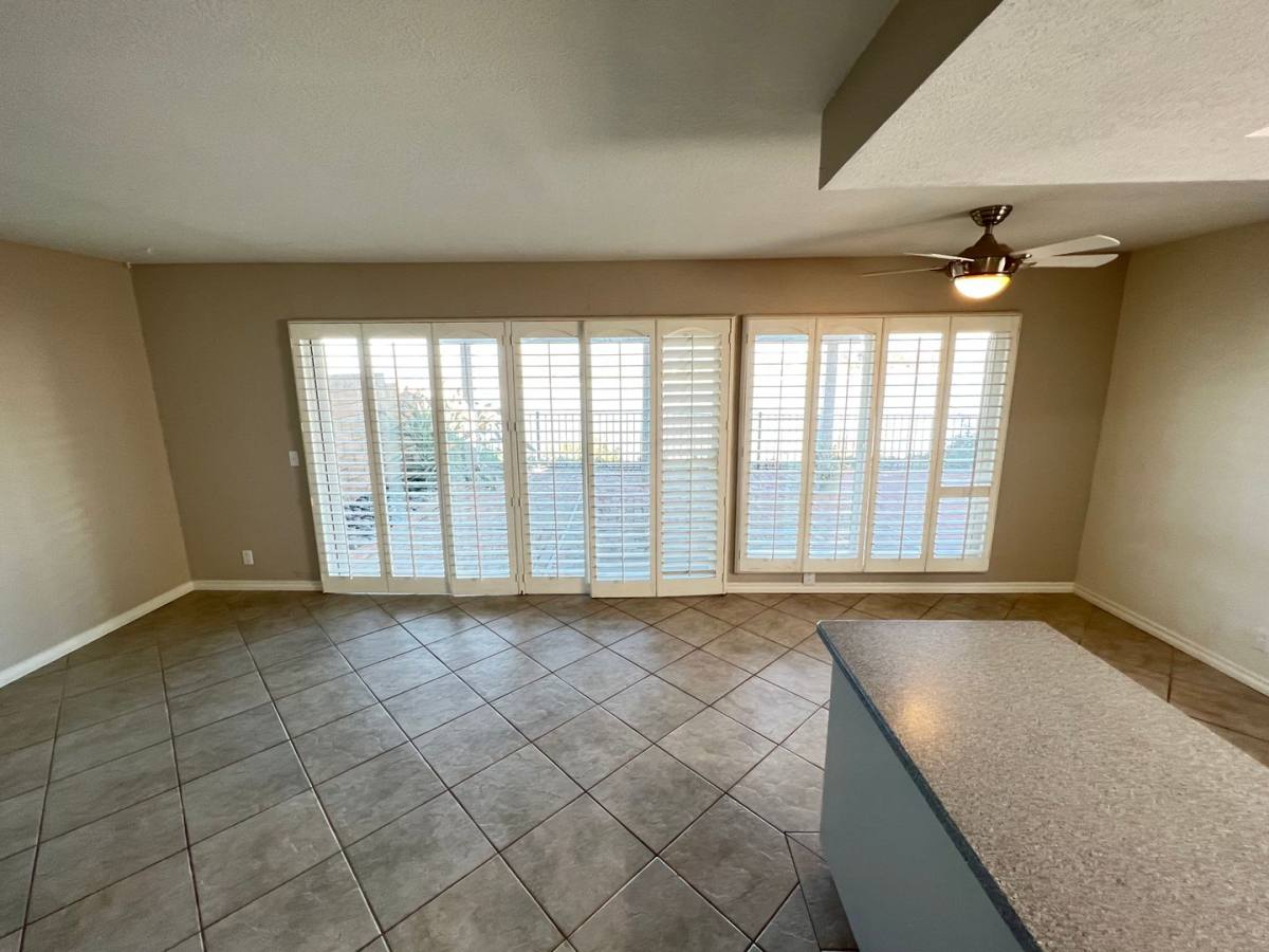 Townhouse for rent at 6943 E Shorecrest Dr, Anaheim, CA 92807