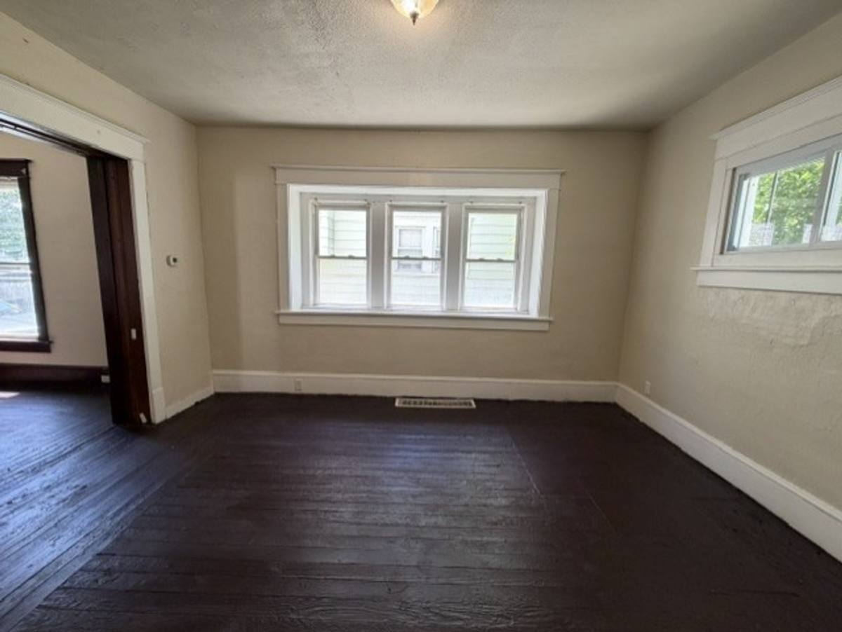 House for rent at 768 Beardsley St, Akron, OH 44311