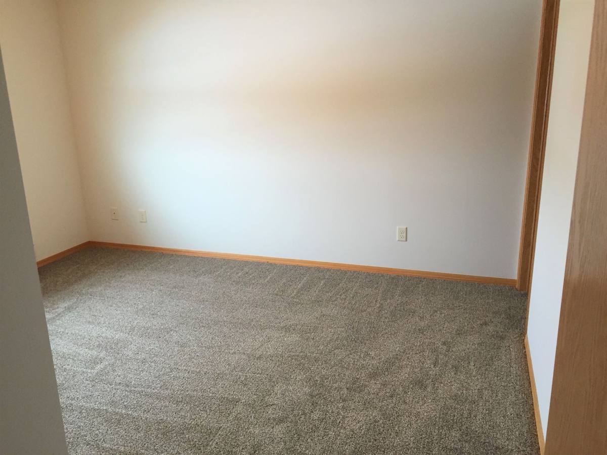 Townhouse for rent at 1112-1178 Scout Dr, Watertown, SD 57201