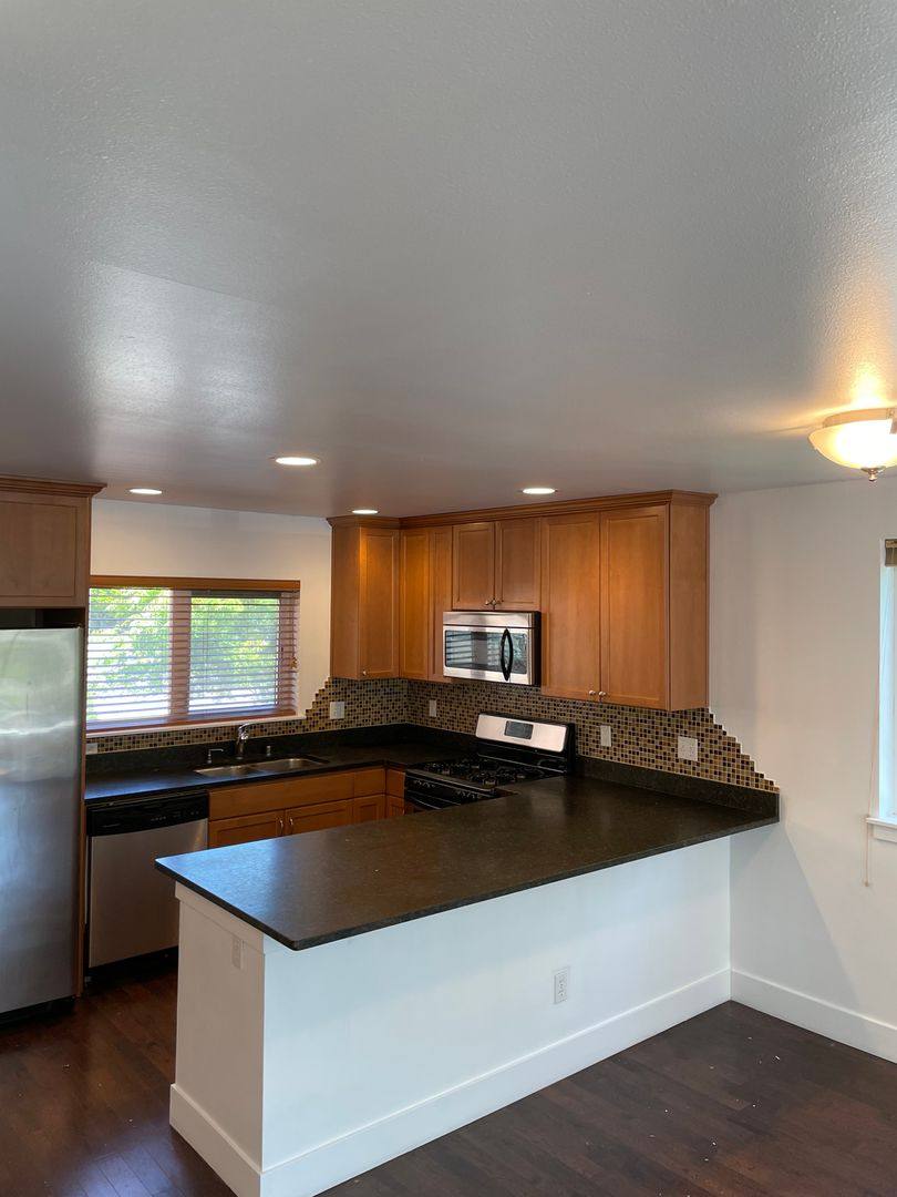 Townhouse for rent at 5947 Delridge Way SW, Seattle, WA 98106
