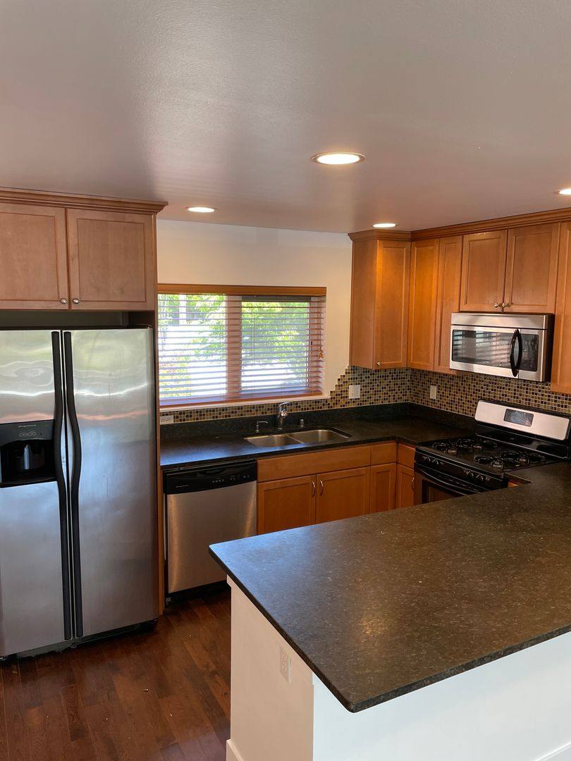 Townhouse for rent at 5947 Delridge Way SW, Seattle, WA 98106