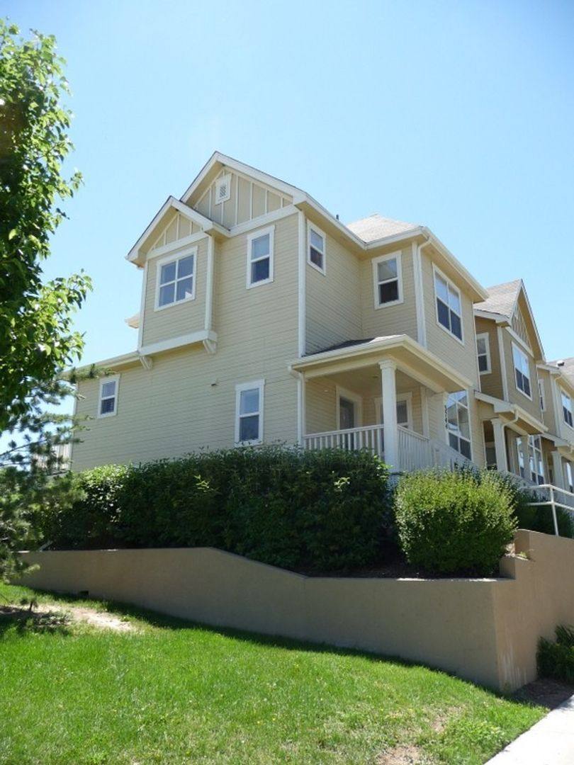 Townhouse for rent at 3744 Wolff St, Denver, CO 80212
