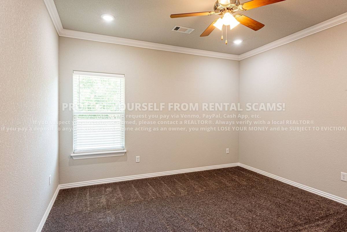 House for rent at 2910 7th St, Rogers, AR 72758